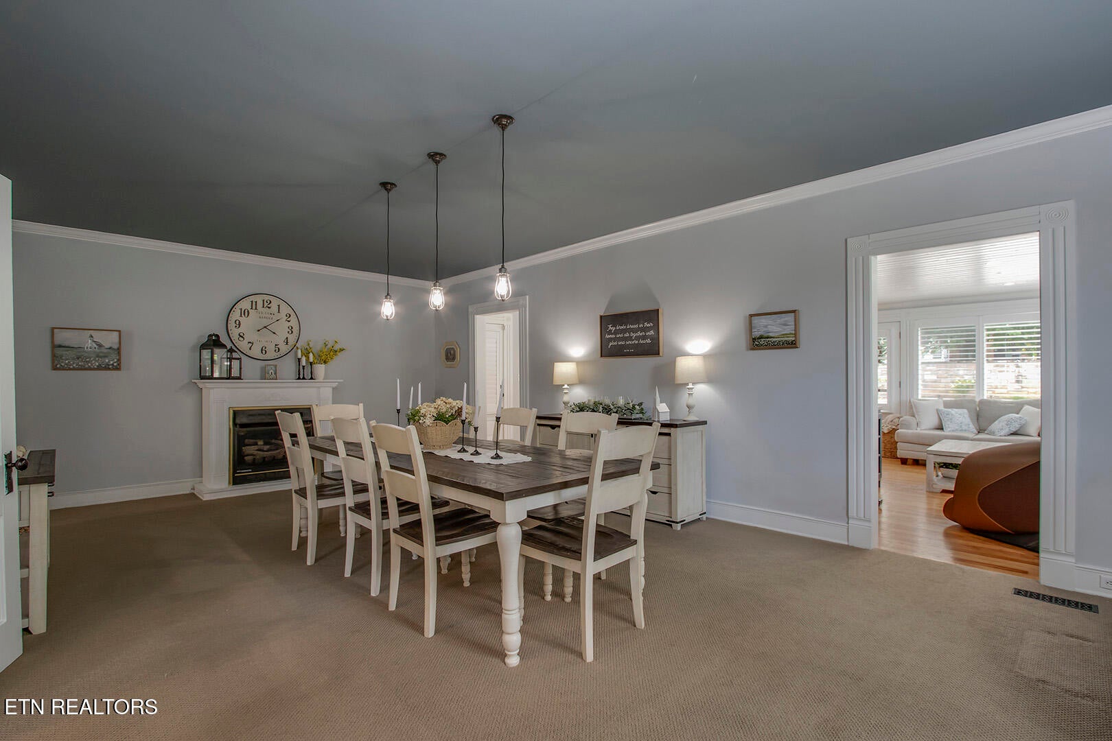 Are you looking for an adorable home with character, comfort, and styl – image 13