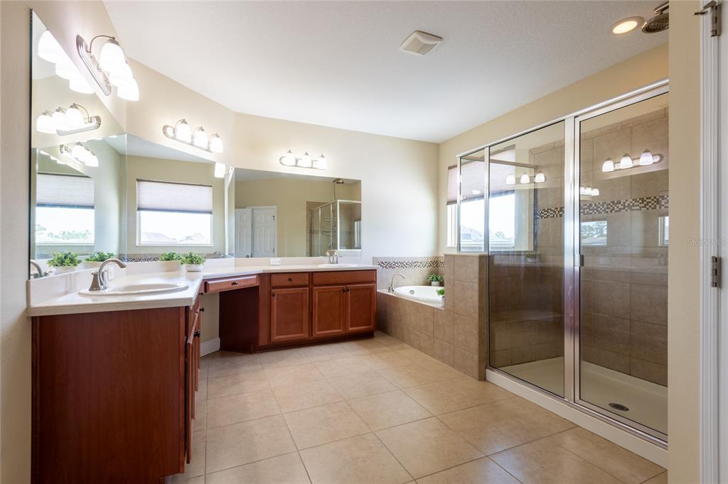 Virtually Staged. This stunning 3,277-square-foot heated home offers 4 – image 39