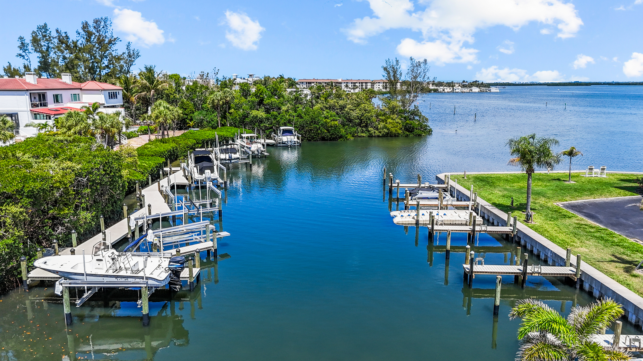3330 3330 Gulf Of Mexico Dr # 107D, Longboat Key, Florida, 34228, USA, 2 Bedrooms Bedrooms, ,2 BathroomsBathrooms,Residential,For Sale,3330 Gulf Of Mexico Dr # 107D,A4692214