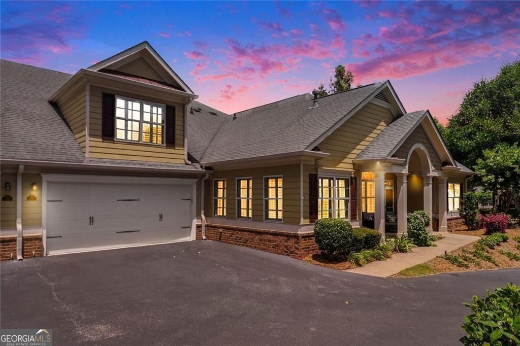 Fantastic opportunity in a vibrant 55+ active-adult community. Beautif – image 25