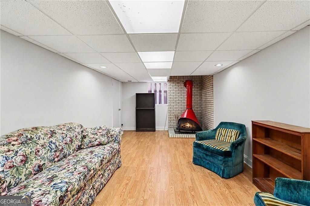Classic four bedroom ranch in the Lakeside High School district. Step – image 17