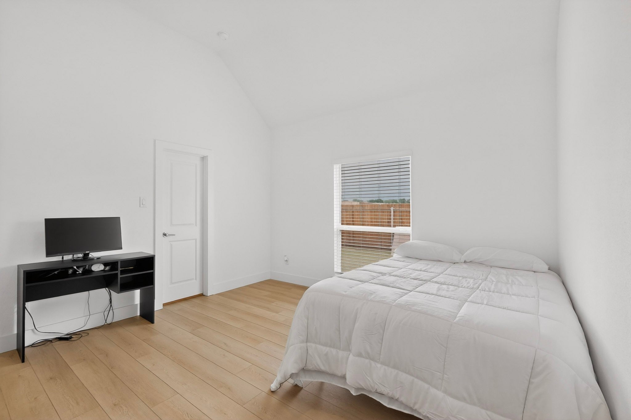 Discover the perfect blend of comfort, flexibility, and opportunity at – image 25