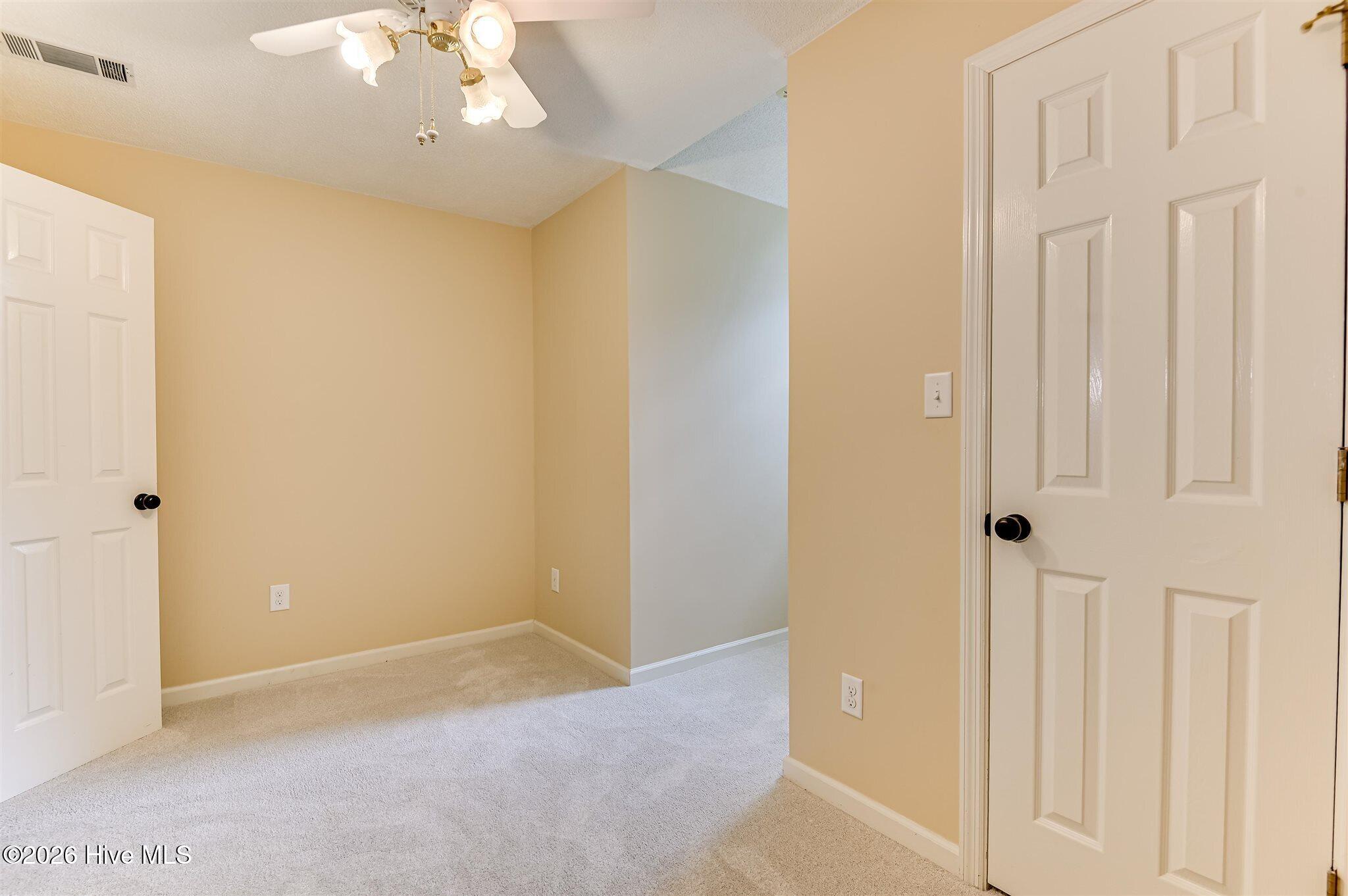 Welcome to this stunning brick home nestled on a quiet cul-de-sac in t – image 46