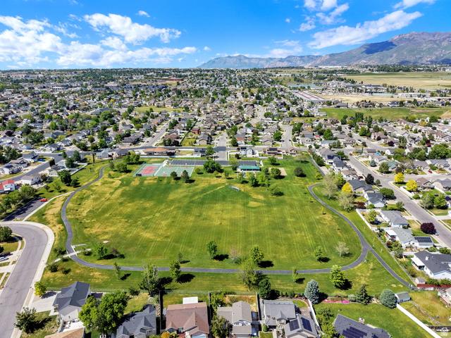79 79 E 1720 N, Layton, Utah, 84041, USA, 4 Bedrooms Bedrooms, ,3 BathroomsBathrooms,Residential,For Sale,79 E 1720 N,ec5b6133-3c83-4a98-8089-b26be7