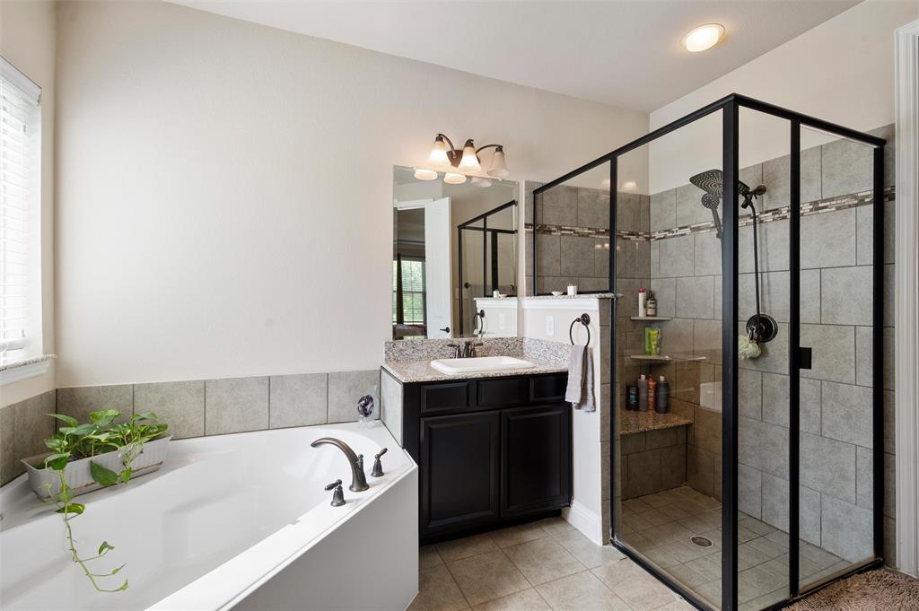 341 341 Vista Park Drive, Sunnyvale, Texas, 75182, USA, 5 Bedrooms Bedrooms, ,5 BathroomsBathrooms,Residential,For Sale,341 Vista Park Drive,21304132