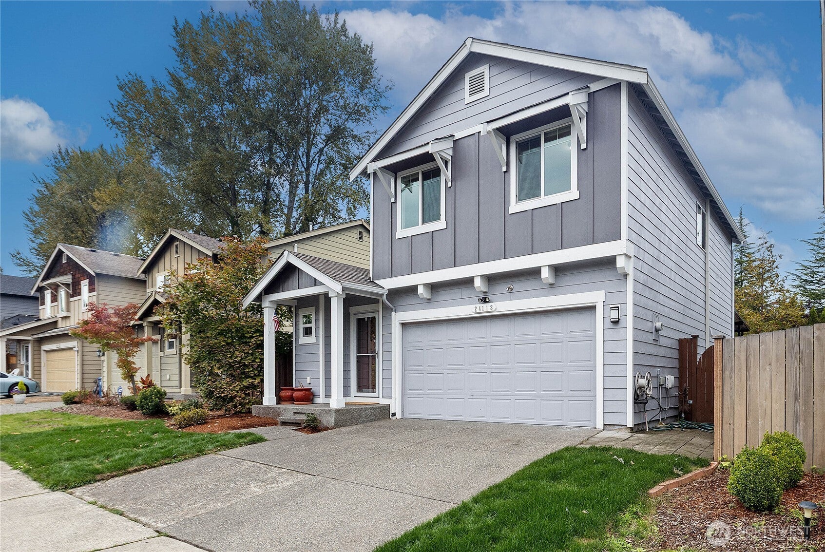 Kent, Washington, 98042, United States, 4 Bedrooms Bedrooms, ,3 BathroomsBathrooms,Residential,For Sale,1987043