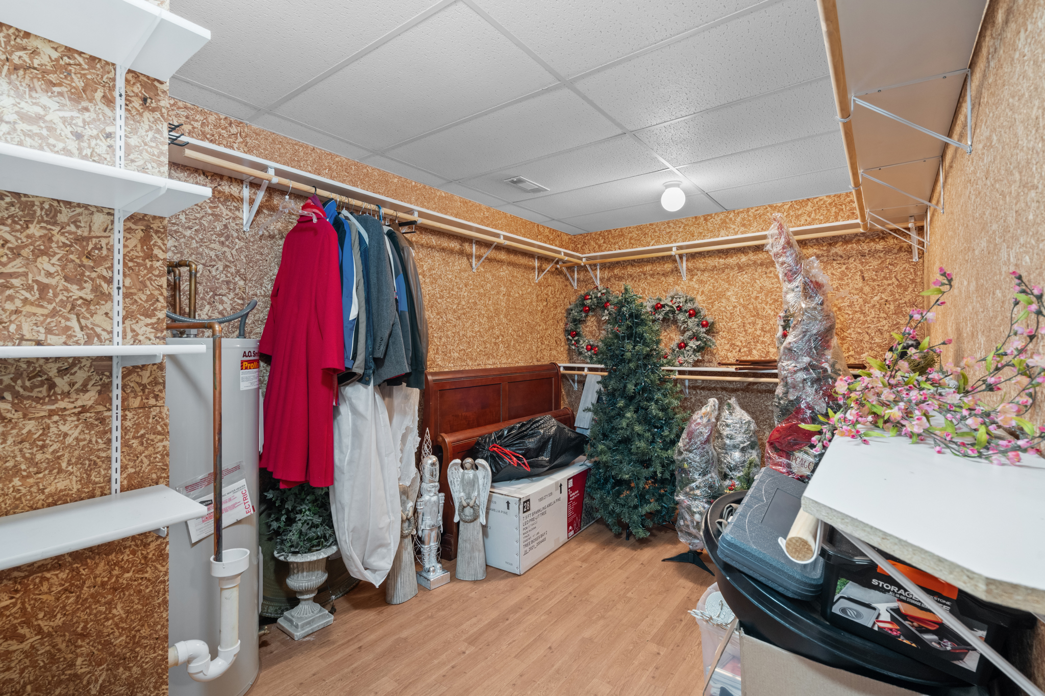 Poplar Bluff, Missouri, 63901, United States, 6 Bedrooms Bedrooms, ,3 BathroomsBathrooms,Residential,For Sale,1977359