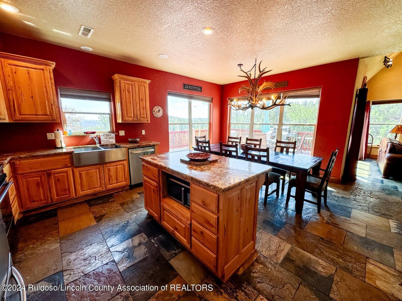 105 Abbey Place, Ruidoso, New Mexico, 88345, United States, 4 Bedrooms Bedrooms, ,5 BathroomsBathrooms,Residential,For Sale,105 Abbey Place,1628015