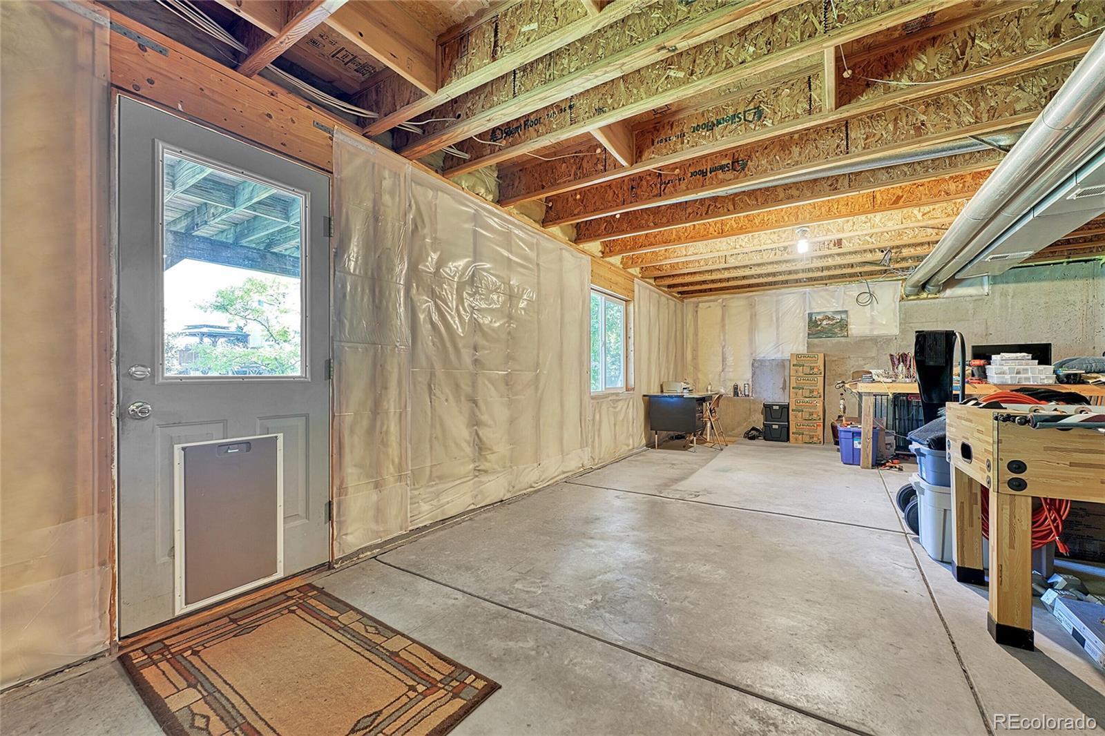 Littleton, Colorado, 80125, United States, 4 Bedrooms Bedrooms, ,3 BathroomsBathrooms,Residential,For Sale,1955641