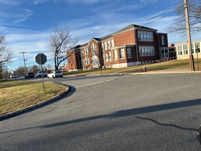 Readington Twp., New Jersey, 08889, United States, 2 Bedrooms Bedrooms, ,3 BathroomsBathrooms,Residential,For Sale,2003357