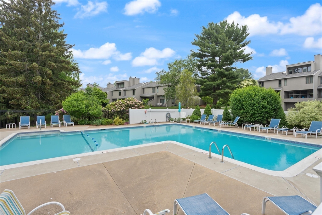 North Andover, Massachusetts, 01845, United States, 2 Bedrooms Bedrooms, ,2 BathroomsBathrooms,Residential,For Sale,1856023