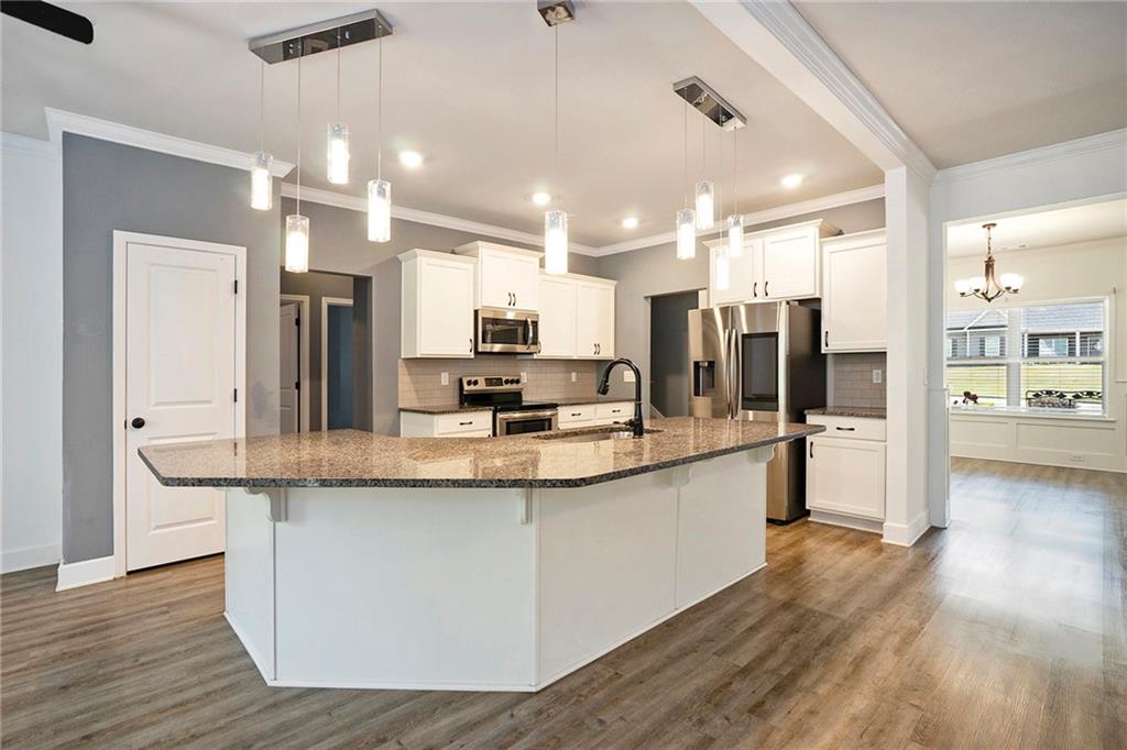 Covington, Georgia, 30014, United States, 5 Bedrooms Bedrooms, ,4 BathroomsBathrooms,Residential,For Sale,1885904