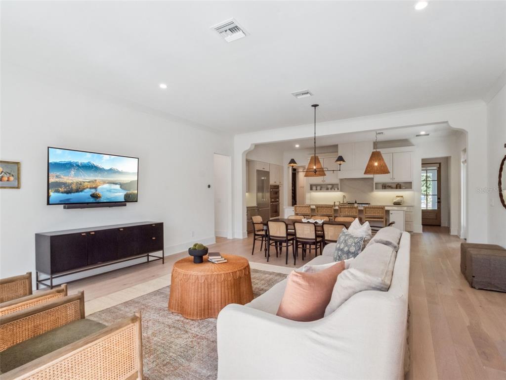 Winter Park, Florida, 32789, United States, 3 Bedrooms Bedrooms, ,5 BathroomsBathrooms,Residential,For Sale,1993312