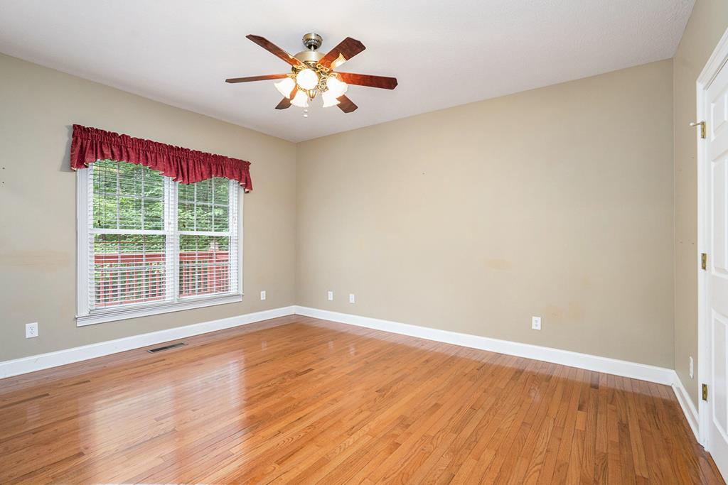Ellijay, Georgia, 30536, United States, 5 Bedrooms Bedrooms, ,4 BathroomsBathrooms,Residential,For Sale,1859023