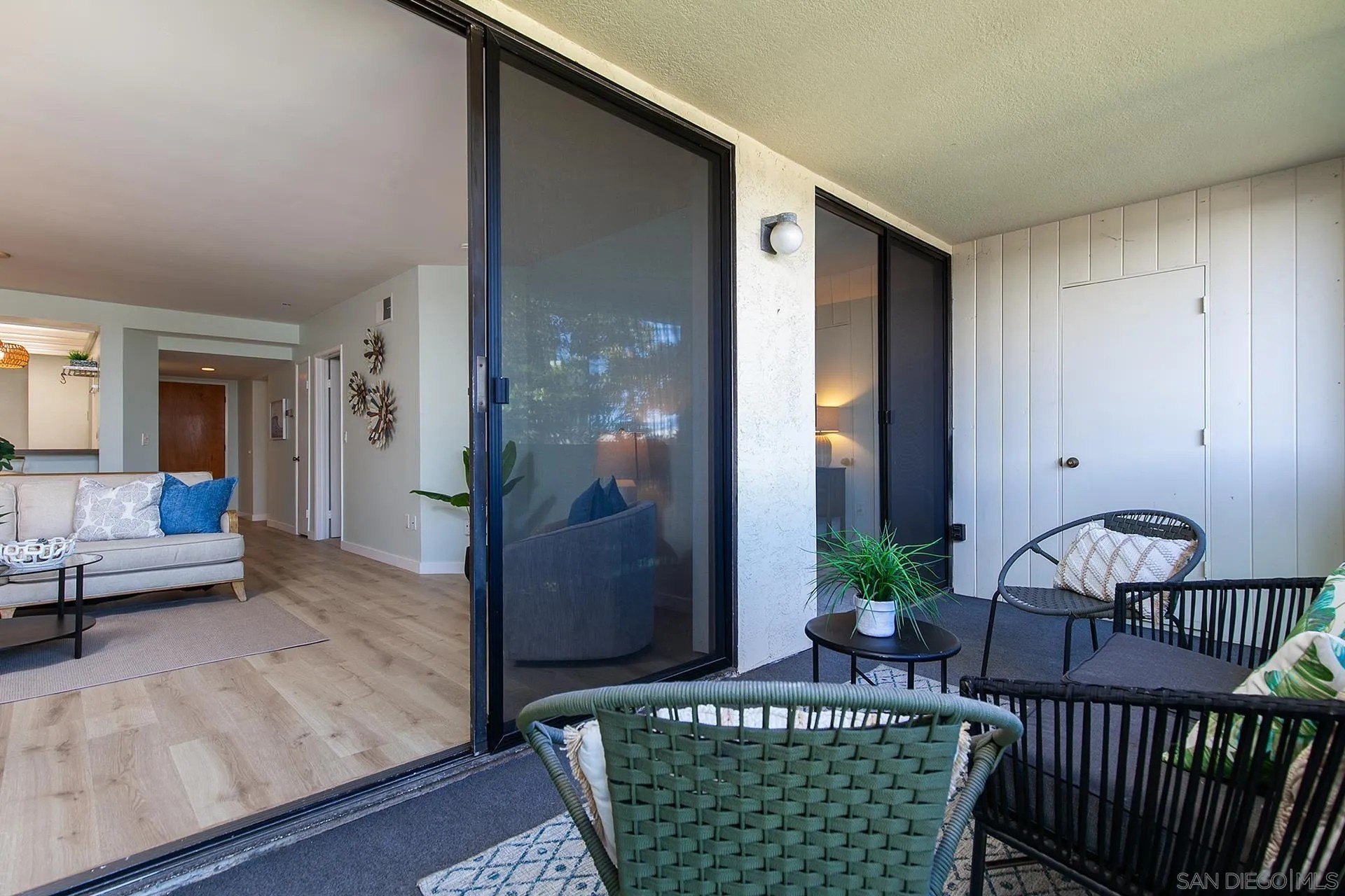 San Diego, California, 92110, United States, 1 Bedroom Bedrooms, ,1 BathroomBathrooms,Residential,For Sale,1970133