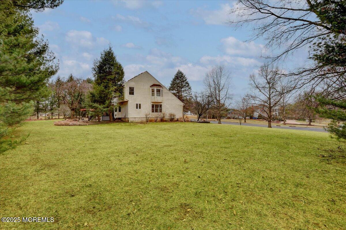 Freehold, New Jersey, 07728, United States, 5 Bedrooms Bedrooms, ,4 BathroomsBathrooms,Residential,For Sale,1974683