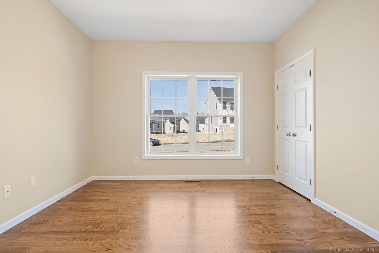 Bristol, Connecticut, 06010, United States, 3 Bedrooms Bedrooms, ,2 BathroomsBathrooms,Residential,For Sale,1926170