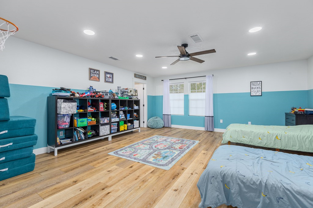 Huntington, Texas, 75949, United States, 4 Bedrooms Bedrooms, ,3 BathroomsBathrooms,Residential,For Sale,2009235