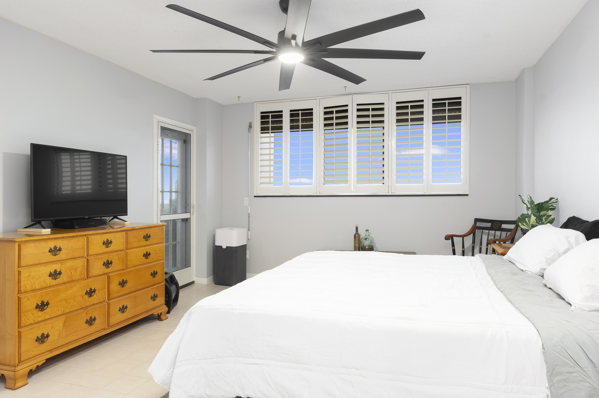 Largo, Florida, 33774, United States, 2 Bedrooms Bedrooms, ,2 BathroomsBathrooms,Residential,For Sale,1944819