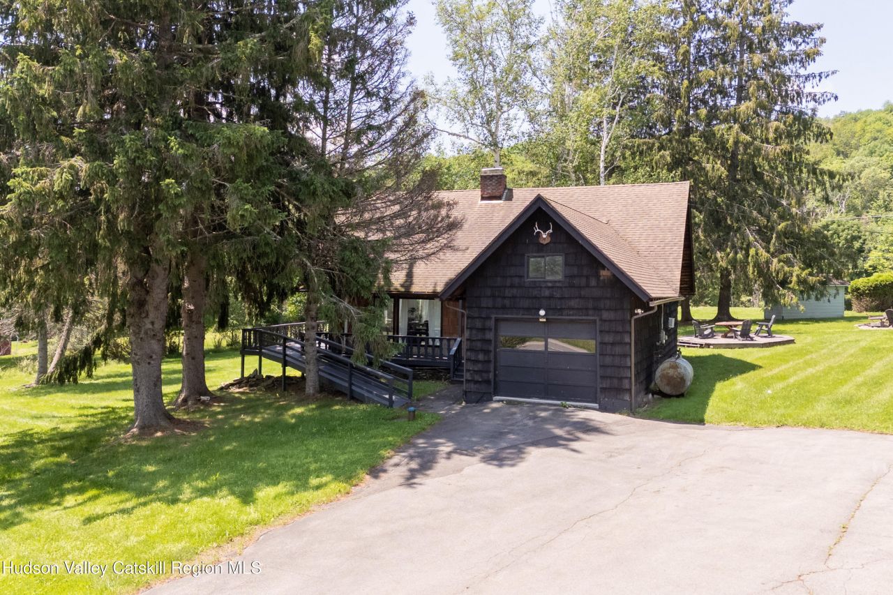 Denver, New York, 12421, United States, 4 Bedrooms Bedrooms, ,2 BathroomsBathrooms,Residential,For Sale,1890503