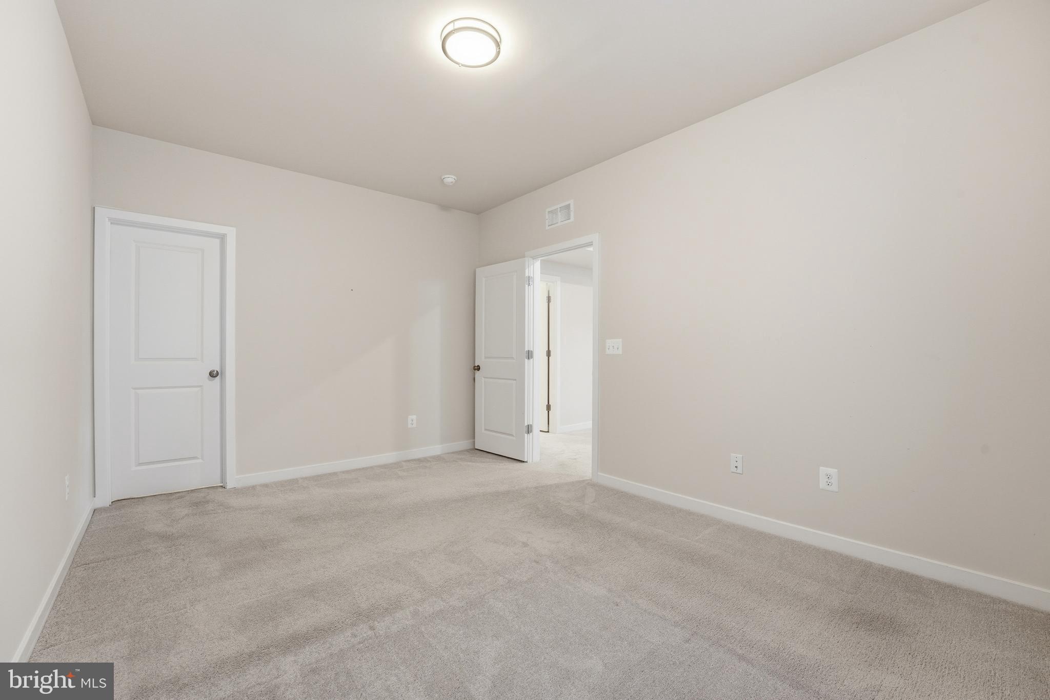 Jeffersonton, Virginia, 22724, United States, 4 Bedrooms Bedrooms, ,3 BathroomsBathrooms,Residential,For Sale,2005610