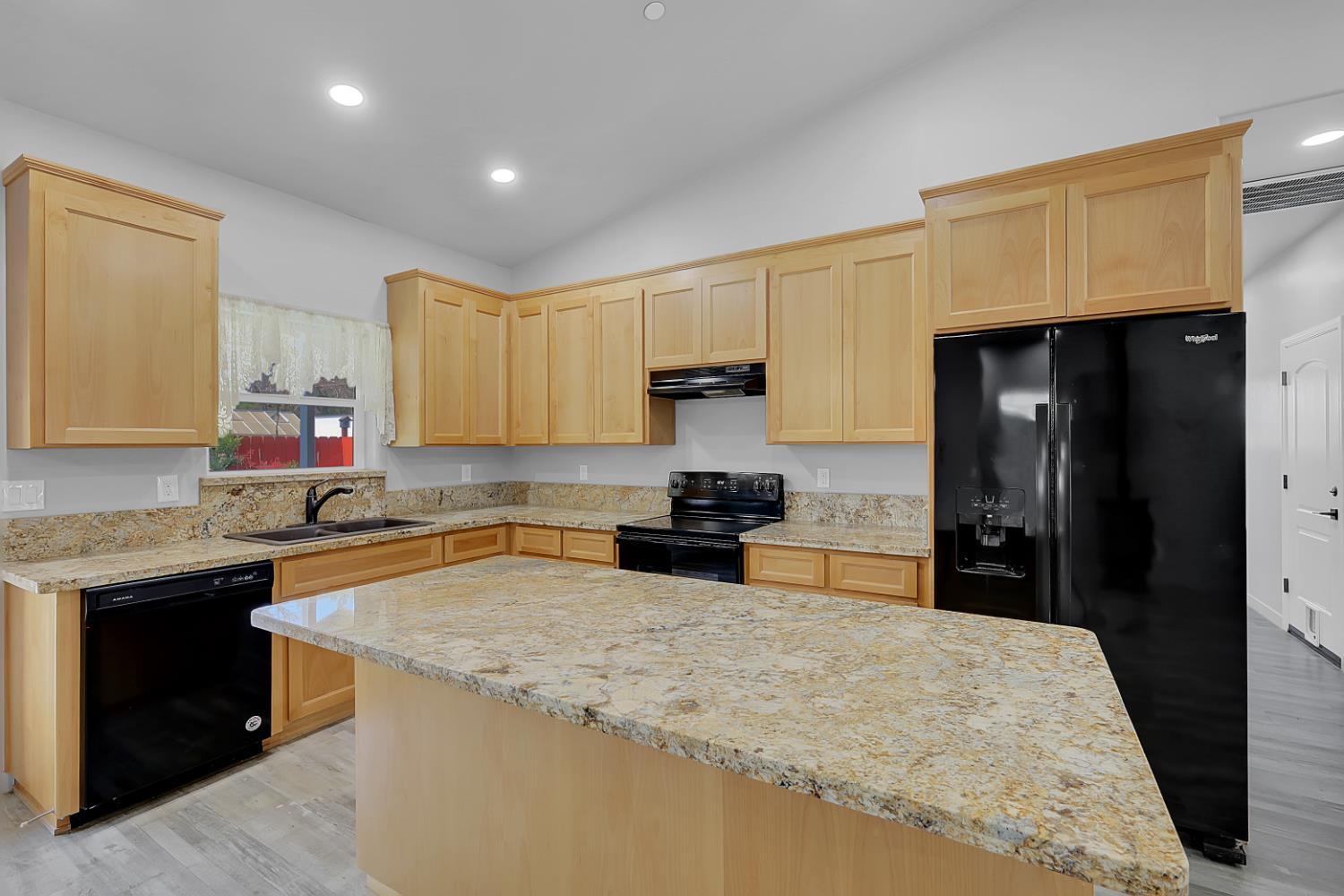Oregon House, California, 95962, United States, 3 Bedrooms Bedrooms, ,2 BathroomsBathrooms,Residential,For Sale,1930736