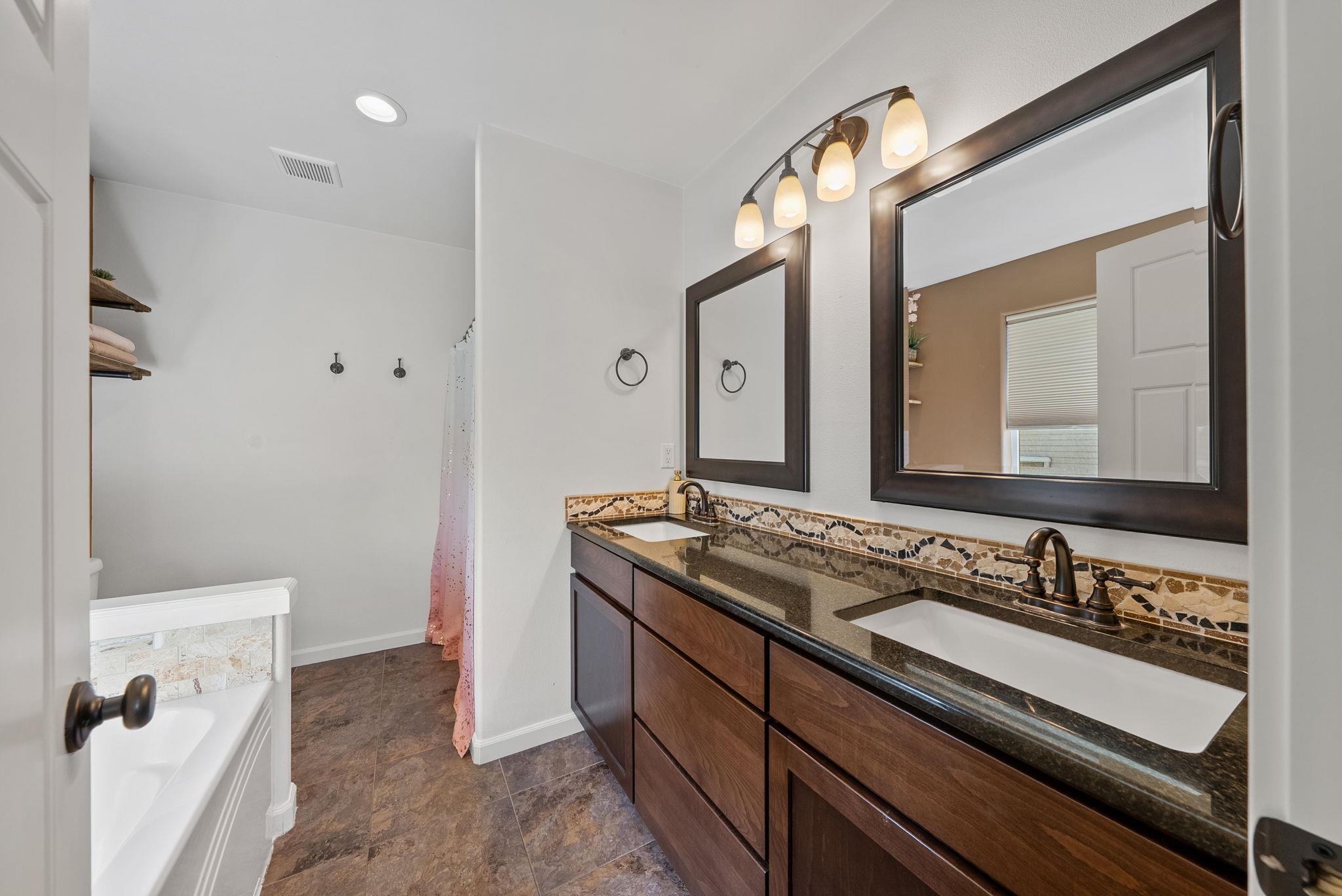 Cheney, Washington, 99004, United States, 4 Bedrooms Bedrooms, ,3 BathroomsBathrooms,Residential,For Sale,1978088