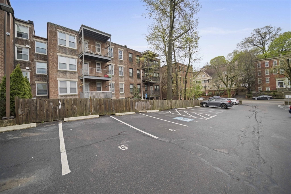 Brookline, Massachusetts, 02446, United States, 3 Bedrooms Bedrooms, ,2 BathroomsBathrooms,Residential,For Sale,1787274