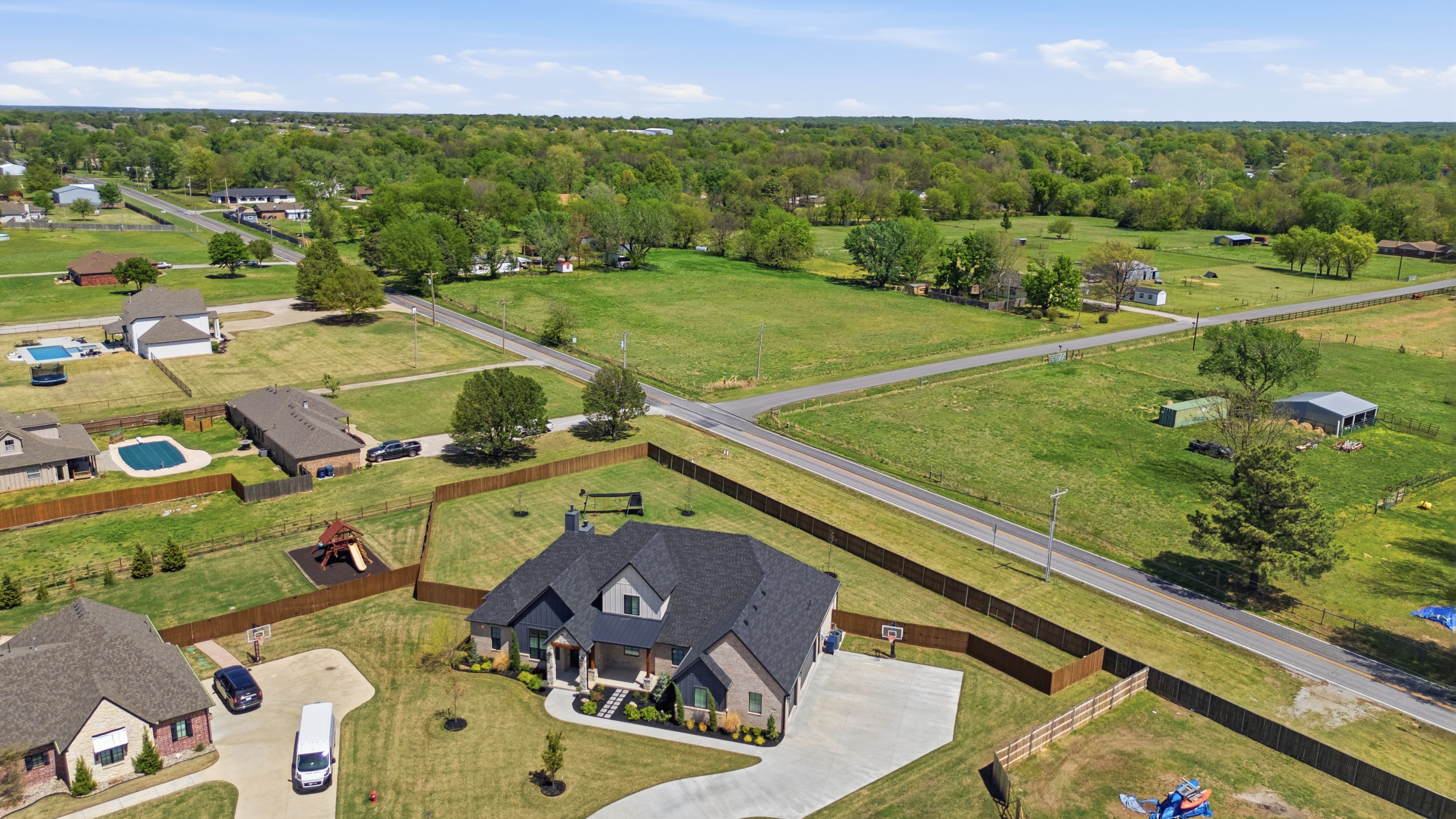  16011 E 106th Pl N Owasso, OK 74055 - 物件實景