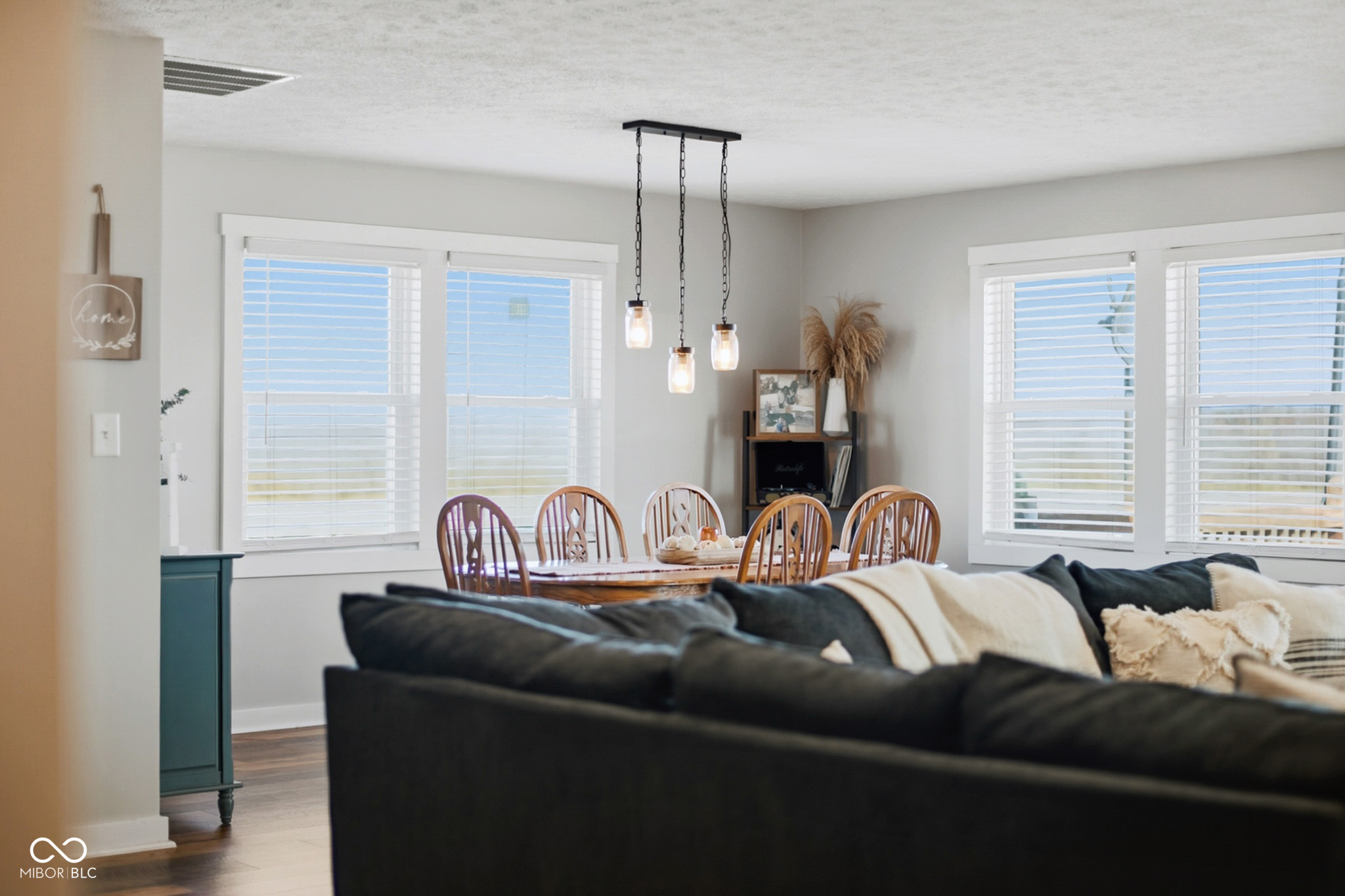 Edinburgh, Indiana, 46124, United States, 3 Bedrooms Bedrooms, ,2 BathroomsBathrooms,Residential,For Sale,1994228