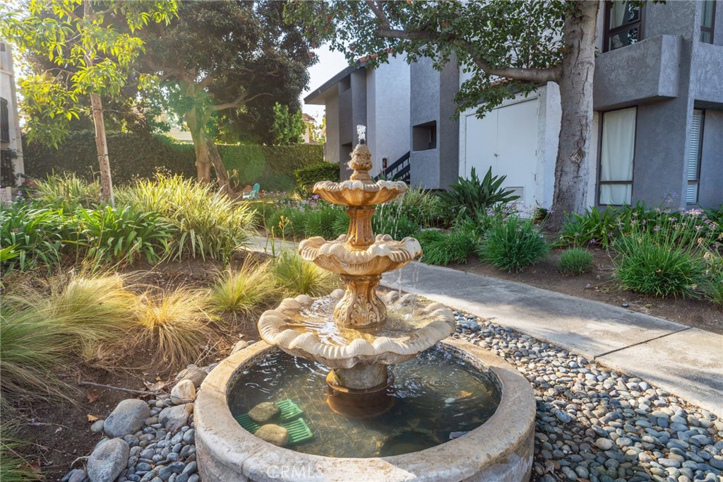 Huntington Beach, California, 92648, United States, 1 Bedroom Bedrooms, ,1 BathroomBathrooms,Residential,For Sale,1969398