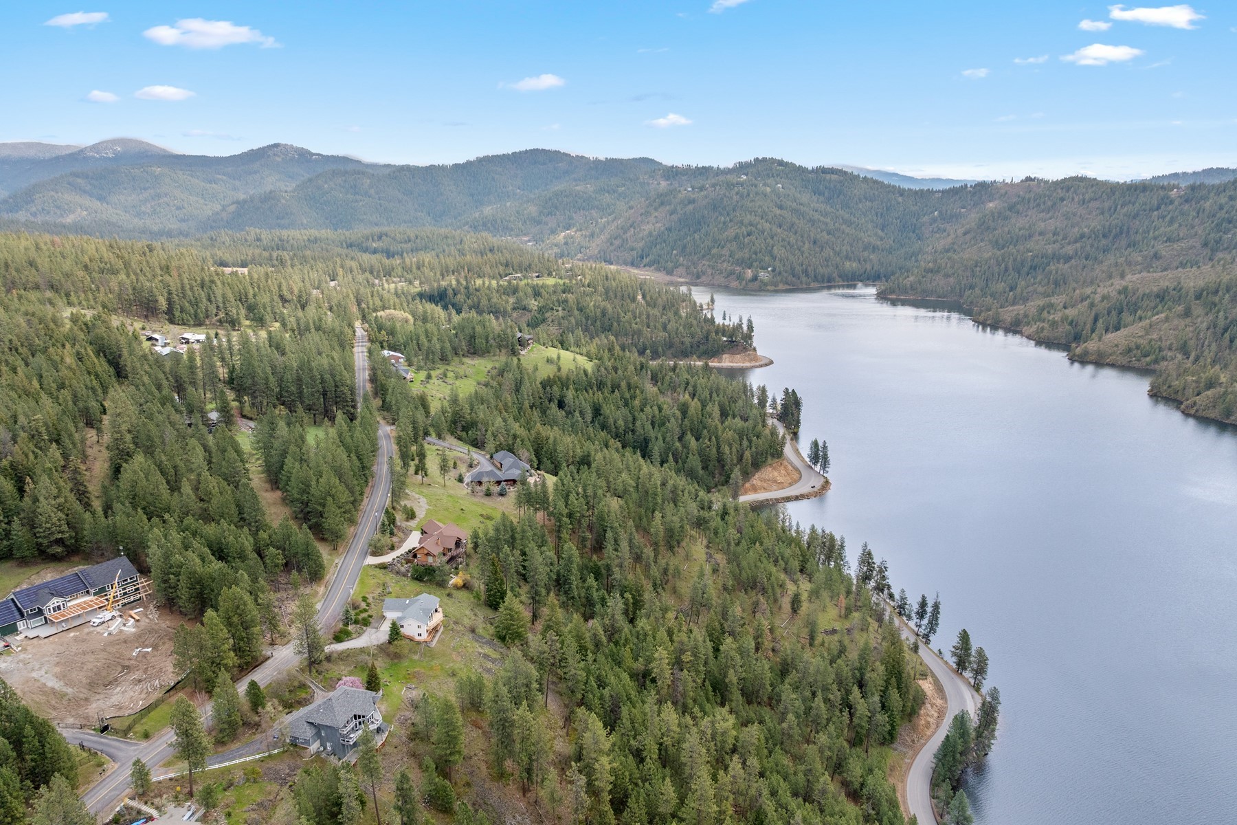  Fernan Hill Home with Amazing Lake Views - 物件實景