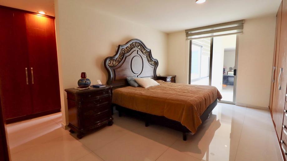 Morelia, Michoacán de Ocampo, 58270, Mexico, 5 Bedrooms Bedrooms, ,4 BathroomsBathrooms,Residential,For Sale,1918215