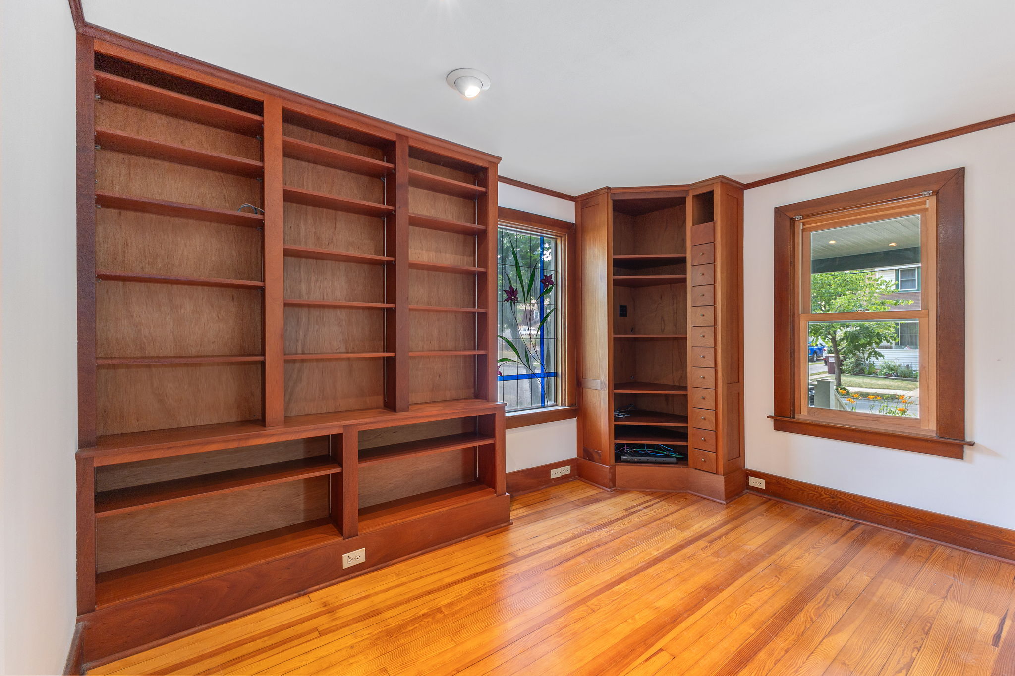  6 Pinewood Avenue, Saratoga Springs, NY, 12866 - 物件實景