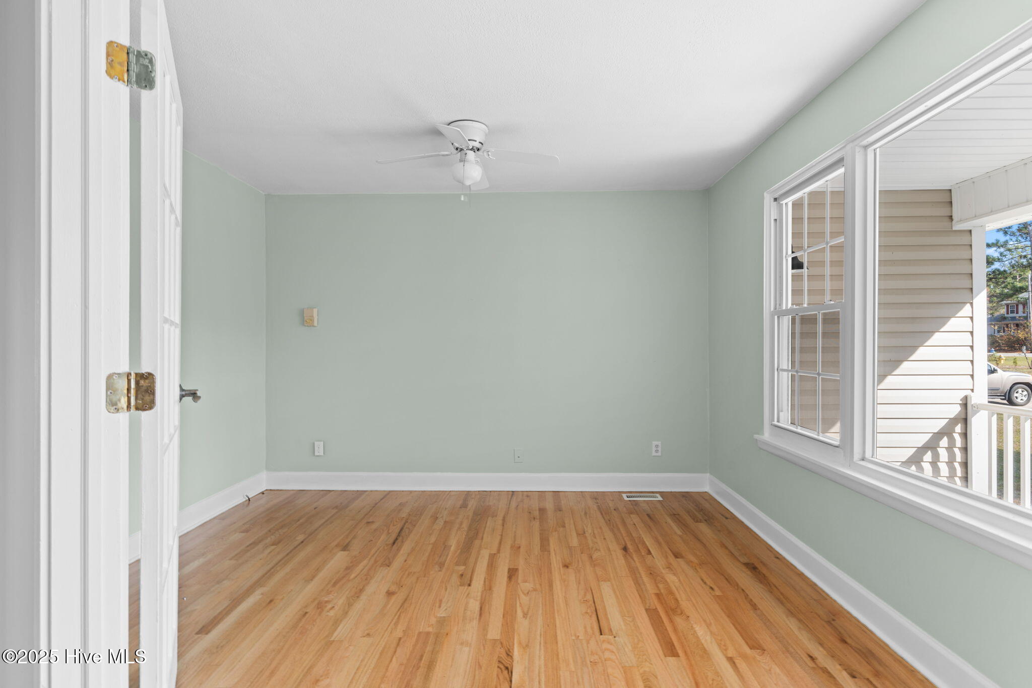 Southport, North Carolina, 28461, United States, 3 Bedrooms Bedrooms, ,2 BathroomsBathrooms,Residential,For Sale,1999197