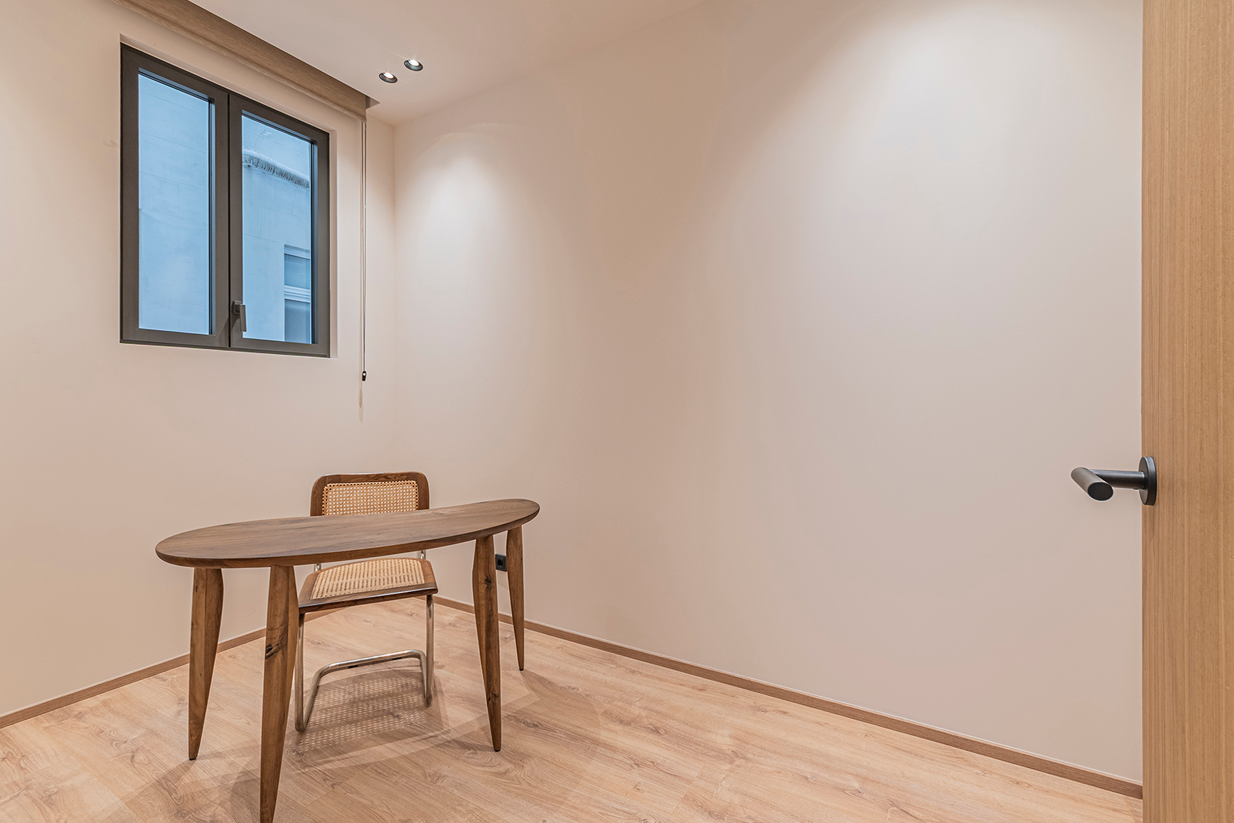  Modernist flat in Eixample with premium finishes in the Quadrat d
