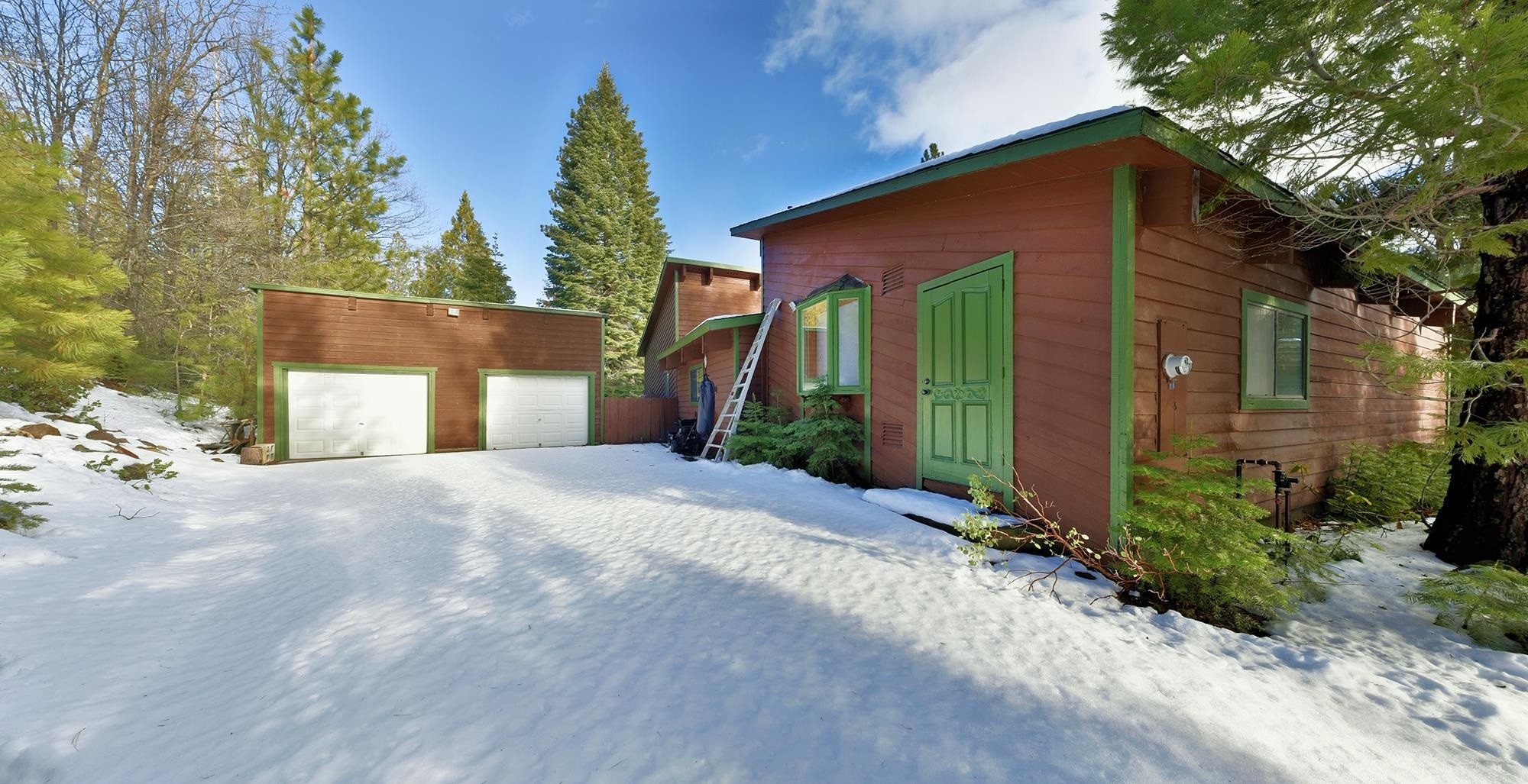 Weed, California, 96094, United States, 2 Bedrooms Bedrooms, ,2 BathroomsBathrooms,Residential,For Sale,1981439