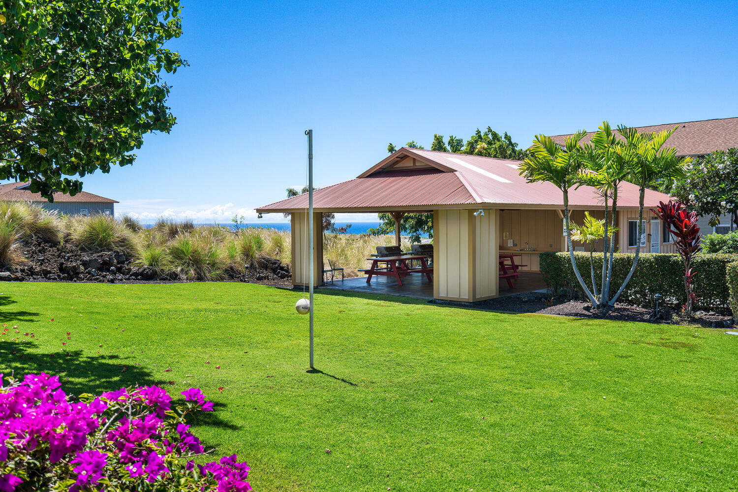 Kailua-Kona, Hawaii, 96740, United States, 2 Bedrooms Bedrooms, ,2 BathroomsBathrooms,Residential,For Sale,1896960
