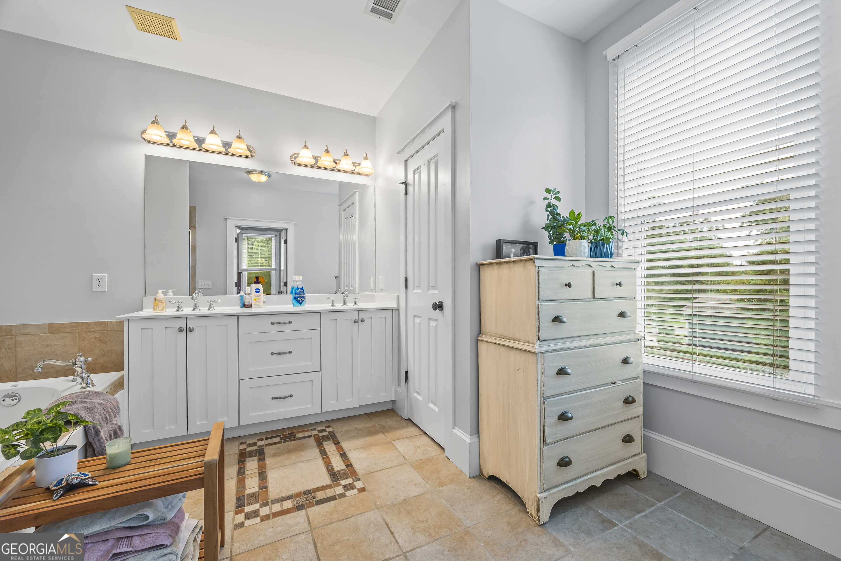 Athens, Georgia, 30607, United States, 4 Bedrooms Bedrooms, ,4 BathroomsBathrooms,Residential,For Sale,1951746