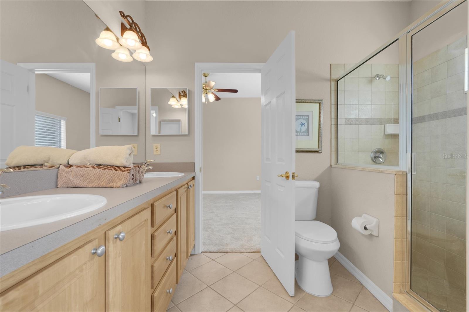 CLERMONT, Florida, 34711, United States, 4 Bedrooms Bedrooms, ,4 BathroomsBathrooms,Residential,For Sale,2003496