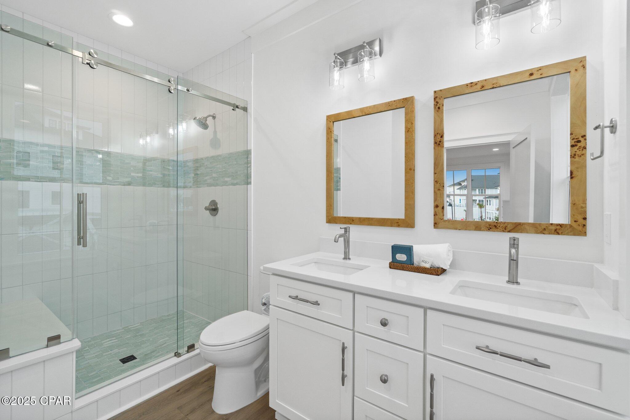 Mexico Beach, Florida, 32456, United States, 5 Bedrooms Bedrooms, ,5 BathroomsBathrooms,Residential,For Sale,1981847