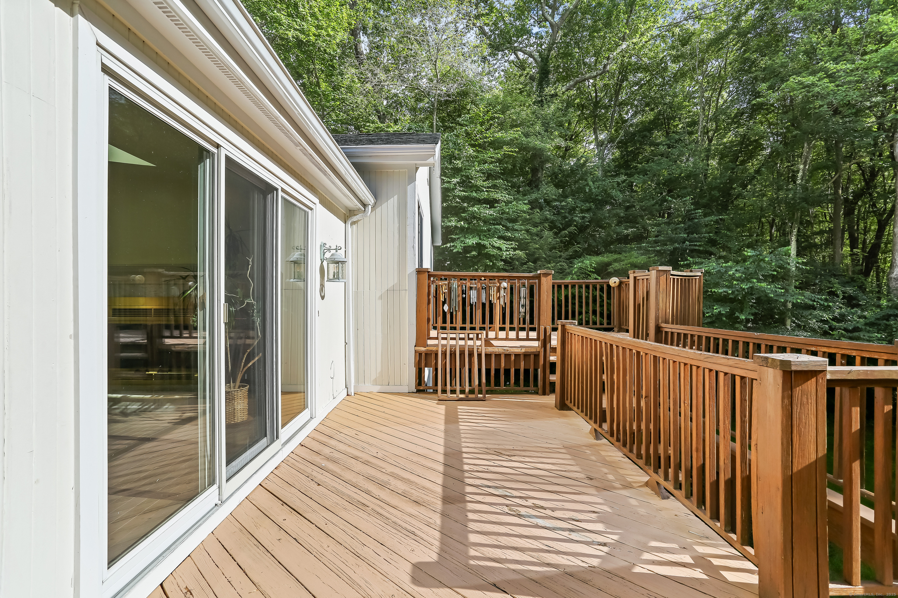 Trumbull, Connecticut, 06611, United States, 4 Bedrooms Bedrooms, ,4 BathroomsBathrooms,Residential,For Sale,1938522