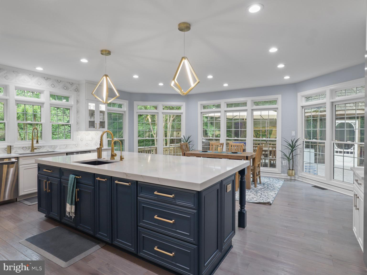 Fairfax Station, Virginia, 22039, United States, 5 Bedrooms Bedrooms, ,6 BathroomsBathrooms,Residential,For Sale,1981380