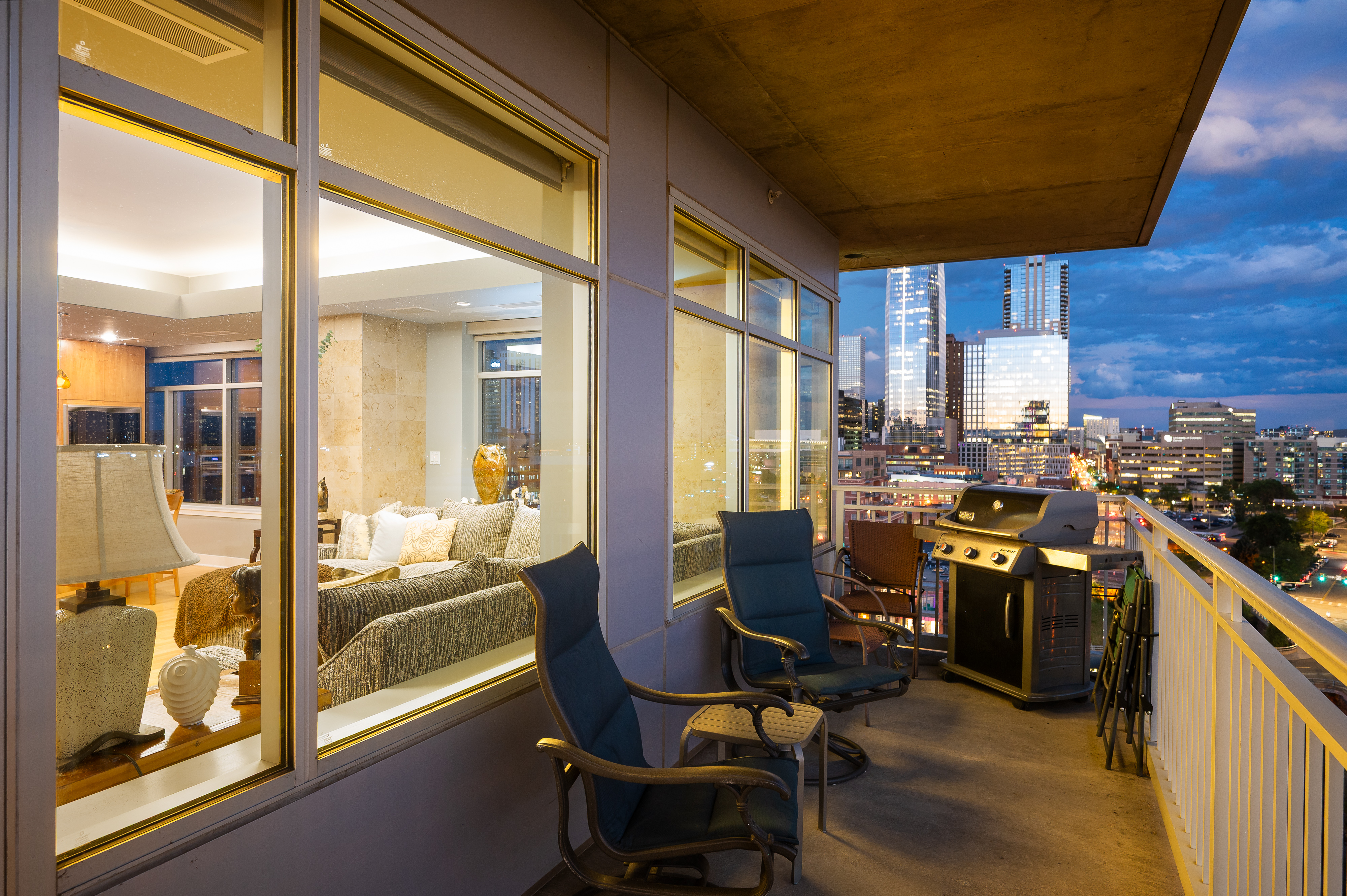  Impeccably Maintained Residence With Incredible Mountain And City Views - 物件實景