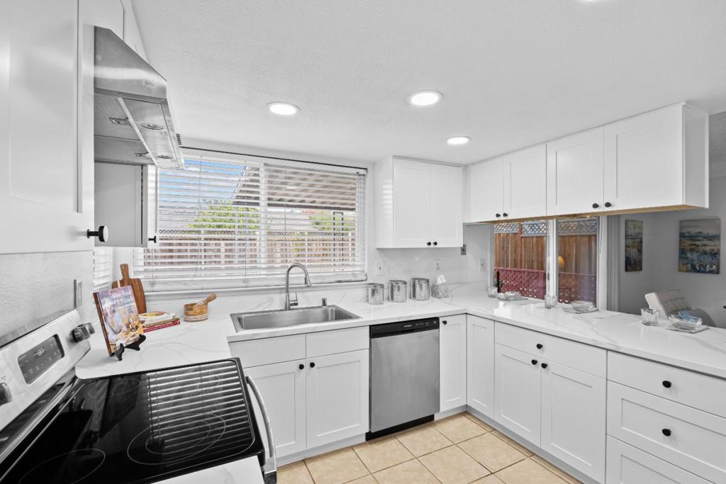 San Jose, California, 95111, United States, 4 Bedrooms Bedrooms, ,3 BathroomsBathrooms,Residential,For Sale,2000378