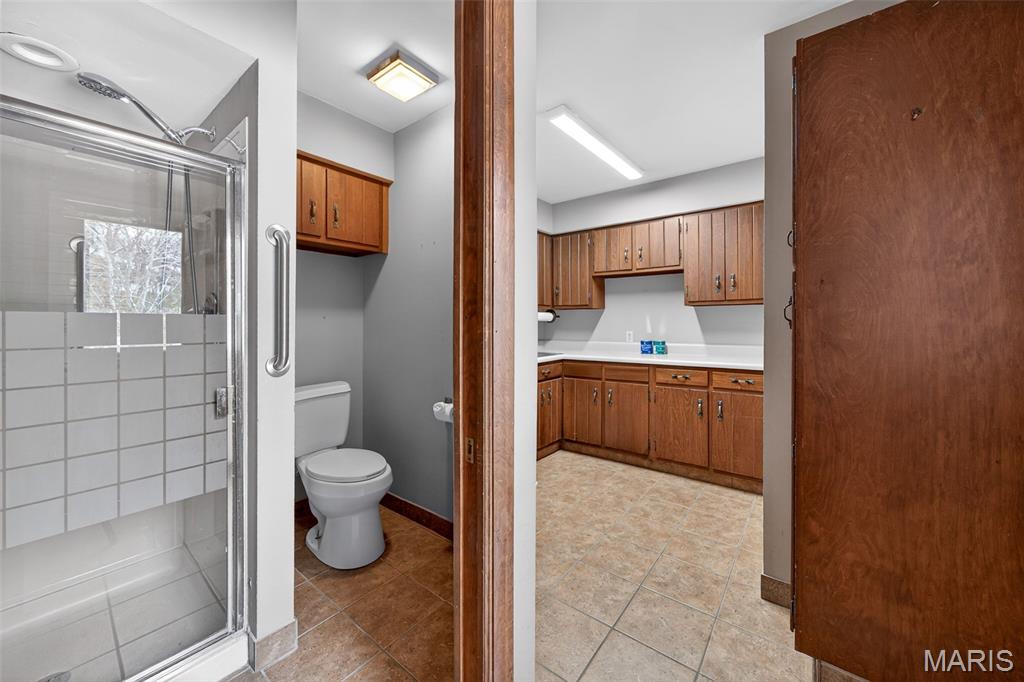 Lake St Louis, Missouri, 63367, United States, 5 Bedrooms Bedrooms, ,5 BathroomsBathrooms,Residential,For Sale,2001706