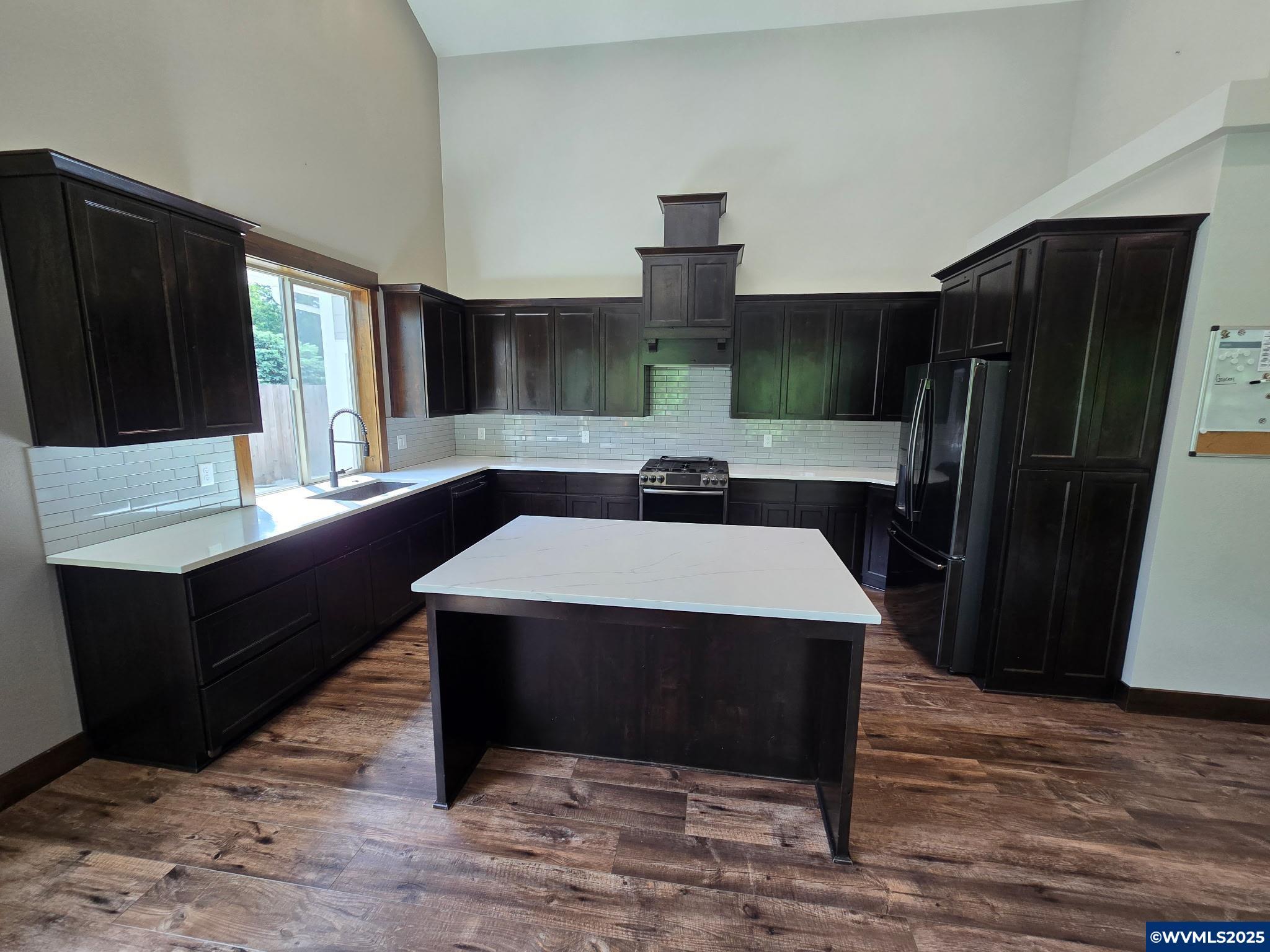 Mill City, Oregon, 97360, United States, 3 Bedrooms Bedrooms, ,2 BathroomsBathrooms,Residential,For Sale,1820943