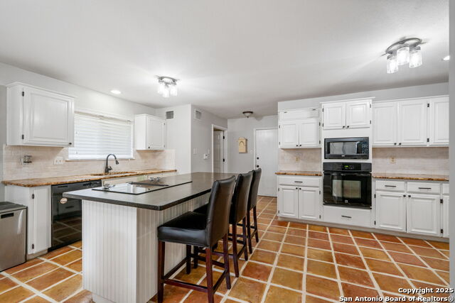 San Antonio, Texas, 78232, United States, 4 Bedrooms Bedrooms, ,4 BathroomsBathrooms,Residential,For Sale,1910997