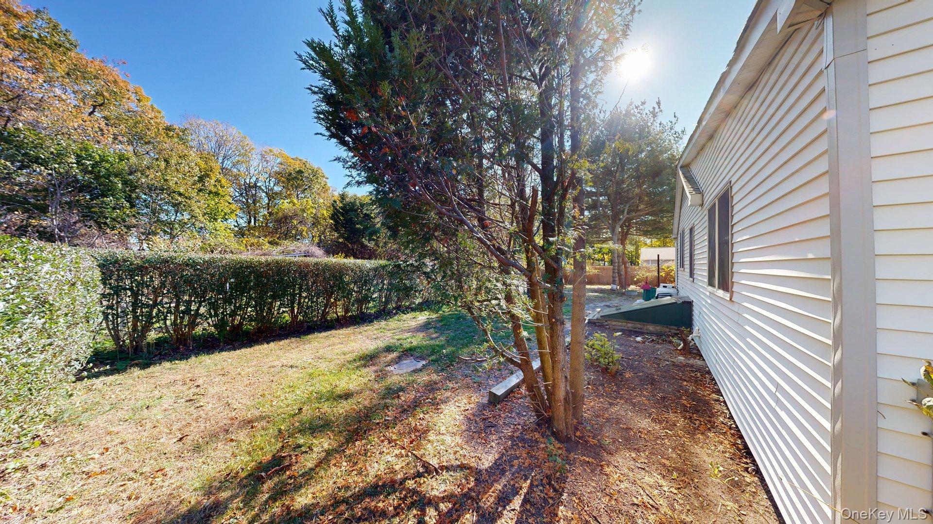 Center Moriches, New York, 11934, United States, 3 Bedrooms Bedrooms, ,1 BathroomBathrooms,Residential,For Sale,1990243