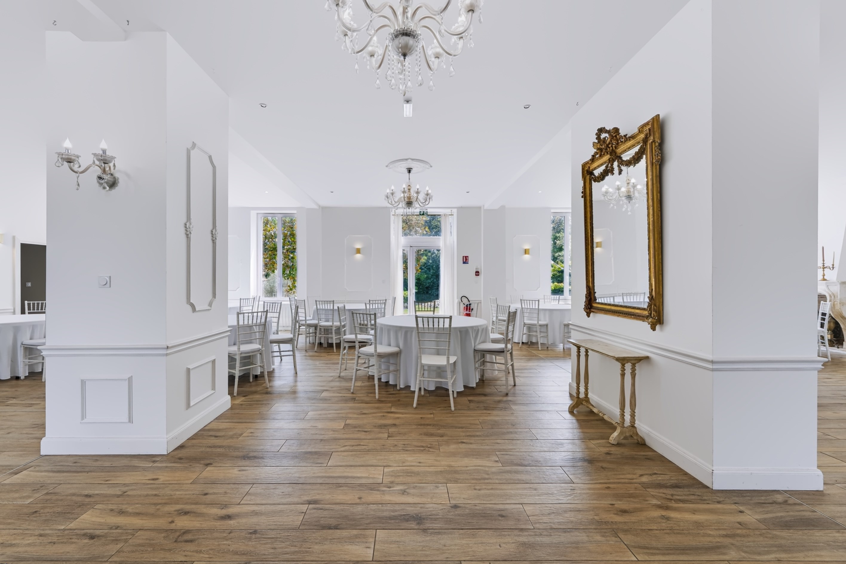  The privilege of a centuries-old estate, the elegance of a refined way of life,… - 物件實景